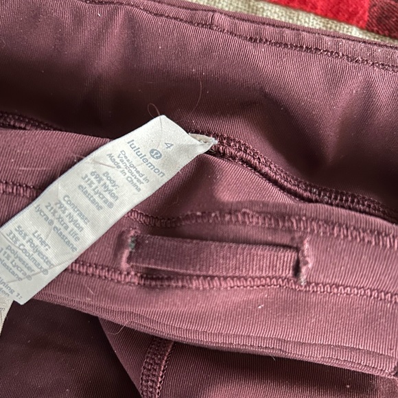 Lululemon Crops - Activity: Running - Picture 2 of 9